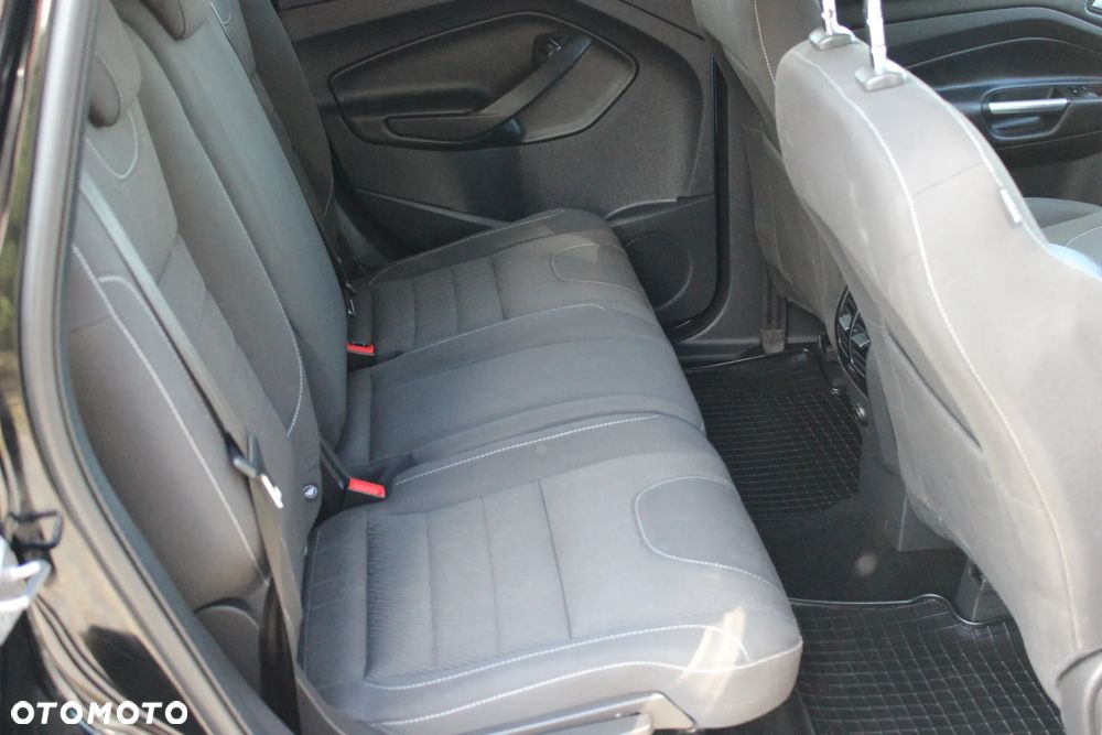 Ford Kuga 2.0 TDCi 4x4 Titanium - 21