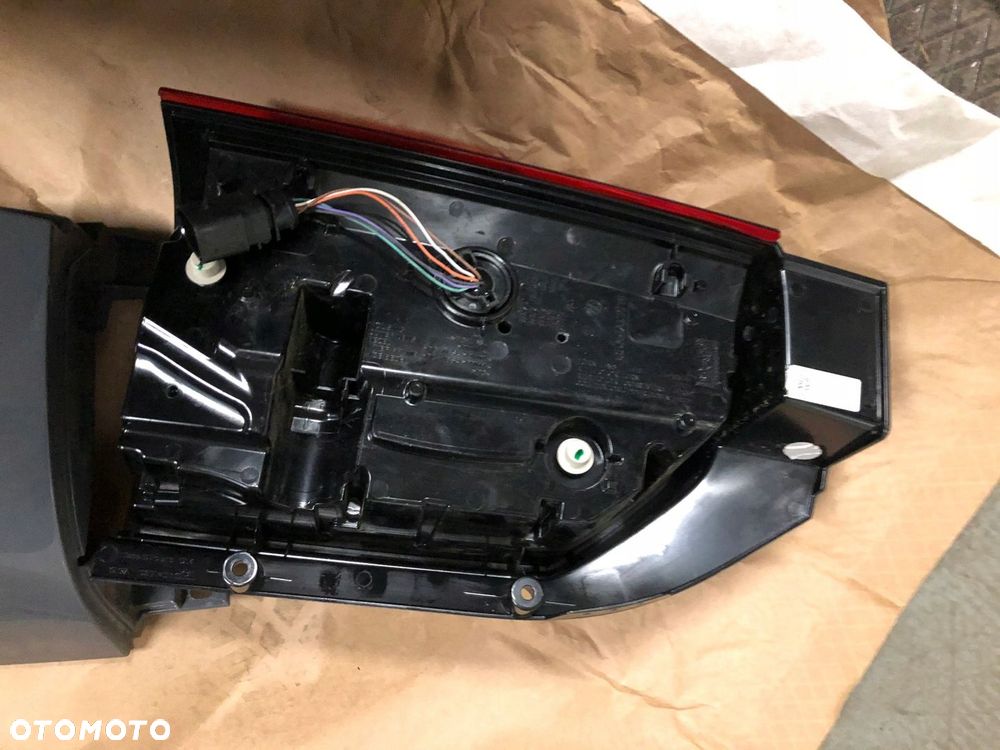 VW T6.1 MULTIVAN LIFT LAMPA TYLNA PRAWA 7LA945208B - 3