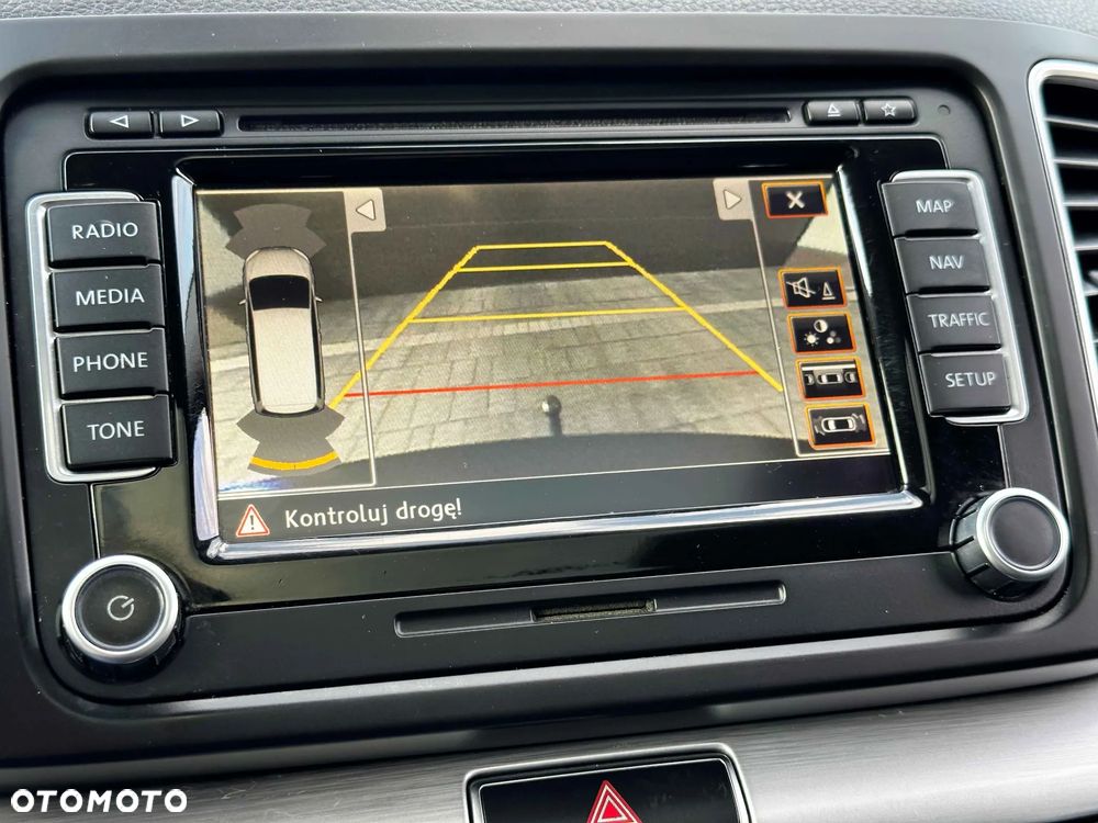 Volkswagen Sharan 2.0 TDI DSG BlueMotion Technology Comfortline - 34