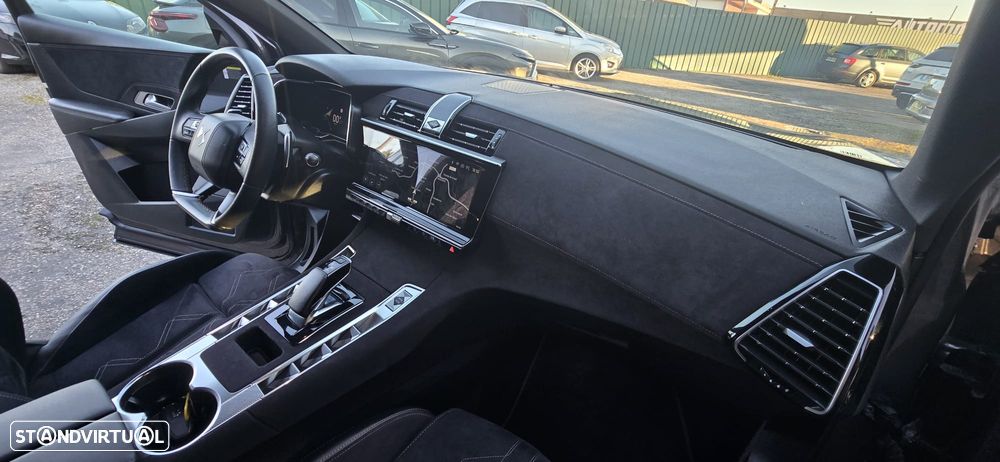 DS DS7 Crossback E-Tense Performance Line+ EAT8 - 32