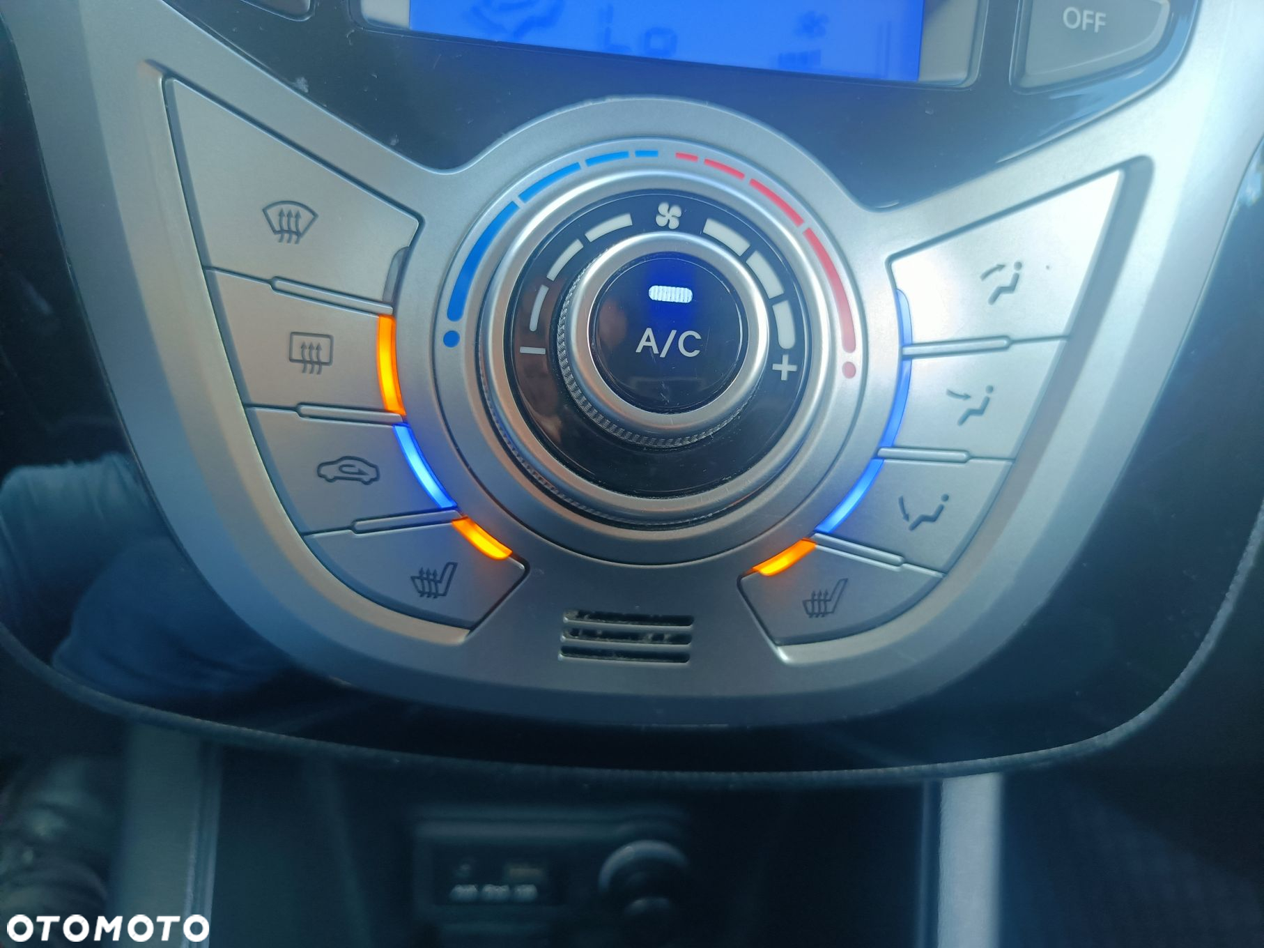 Hyundai ix20 1.6 Premium - 21