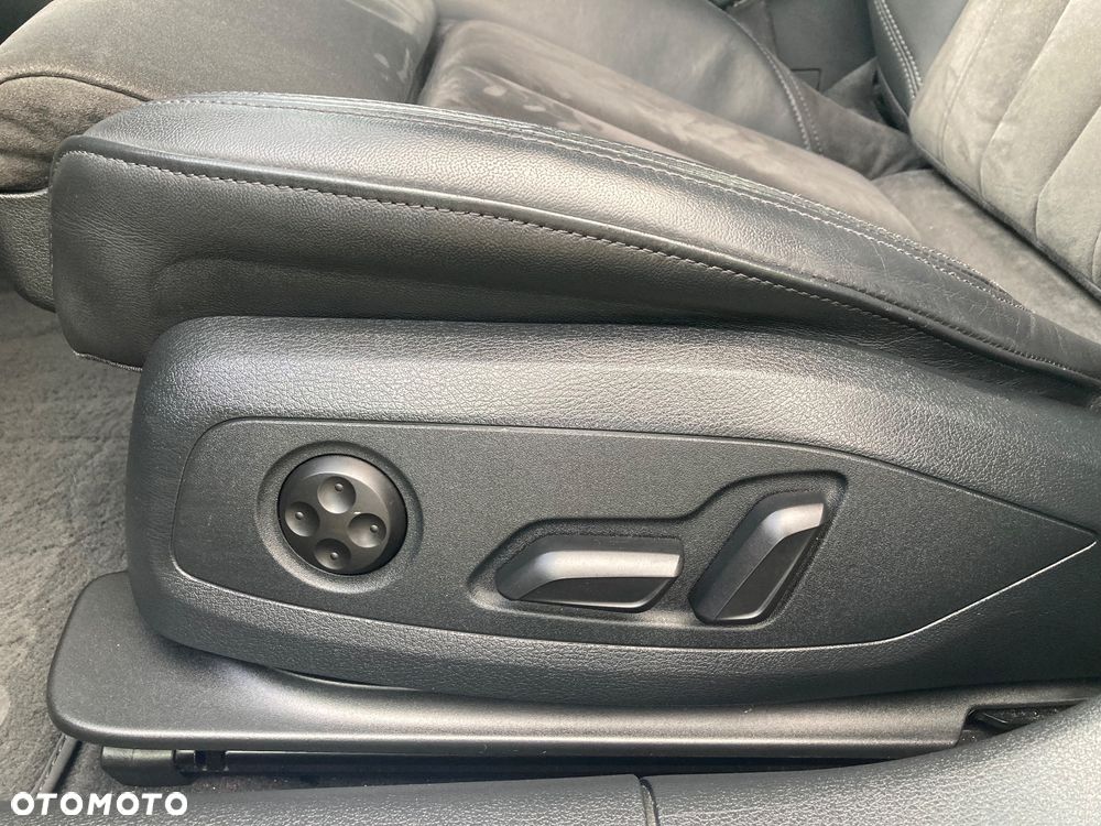 Audi A4 Avant 2.0 TFSI ultra S tronic sport - 17