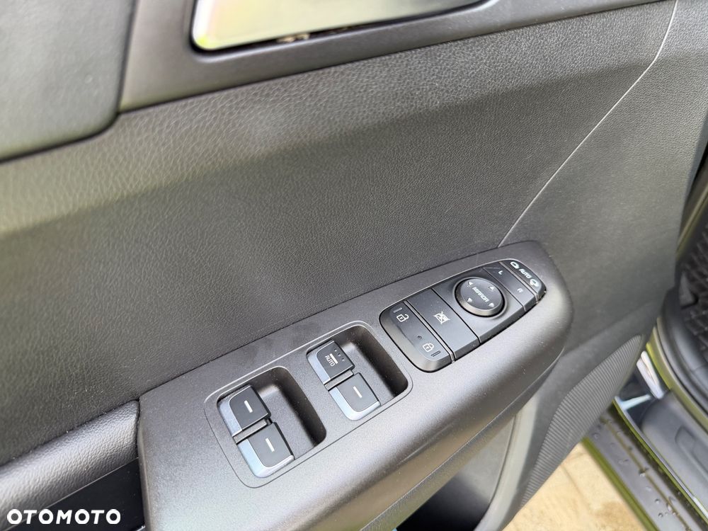 Kia Sportage 1.6 GDI 2WD VISION - 19