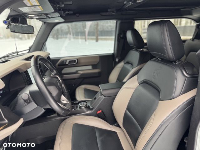 Ford Bronco - 17
