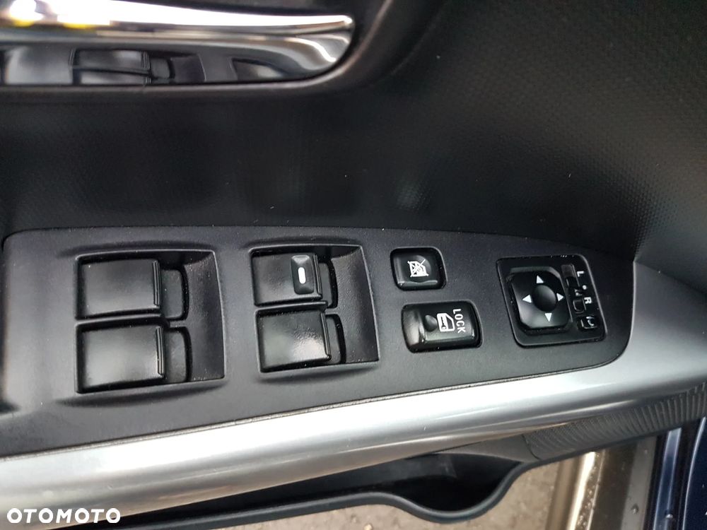 Mitsubishi Outlander 2.0 DID Intense + - 30