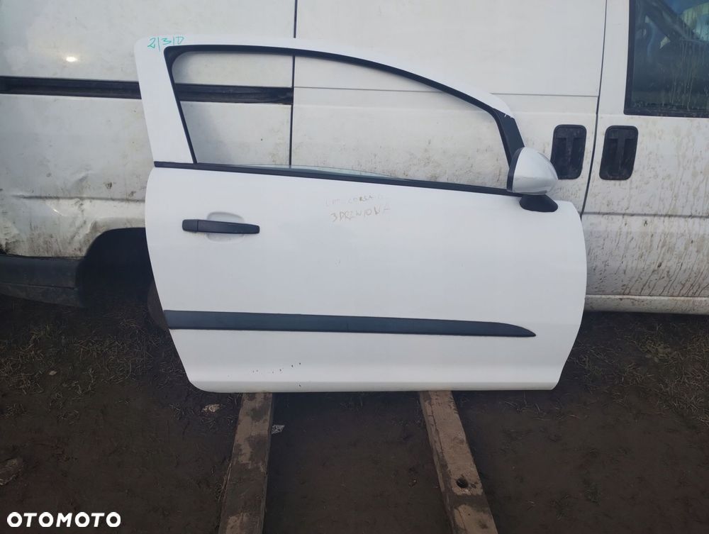 Opel Corsa D Drzwi Prawe 3D - 2