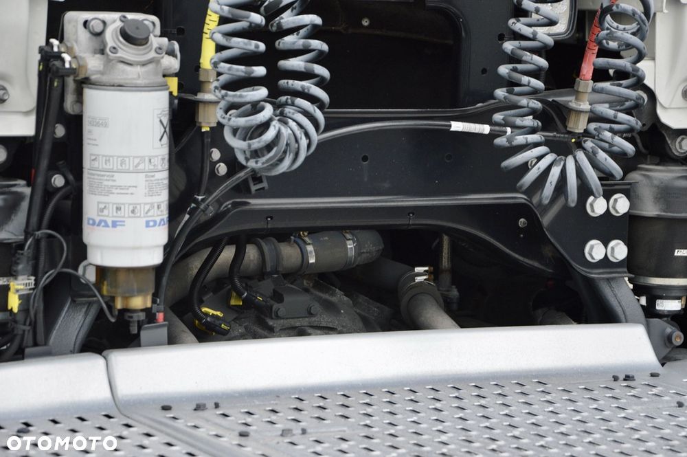 DAF XF 480 ZF INTARDER / KLIMA POSTOJOWA / FULL LED / TRĄBY / KONTRAKT SERWISOWY - 19