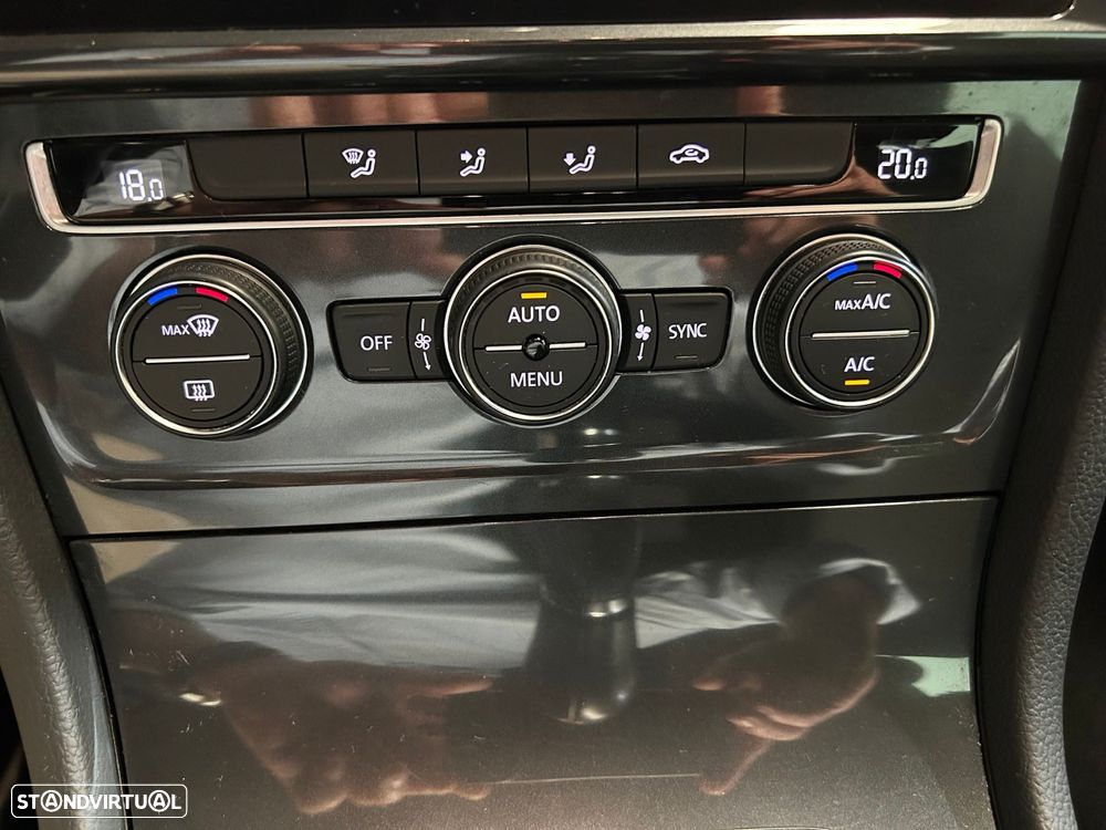 VW Golf Variant 1.6 TDi Confortline - 31