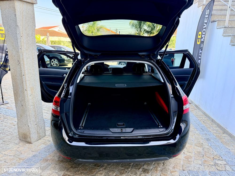 Peugeot 308 SW BlueHDi 120 Stop & Start Style - 35