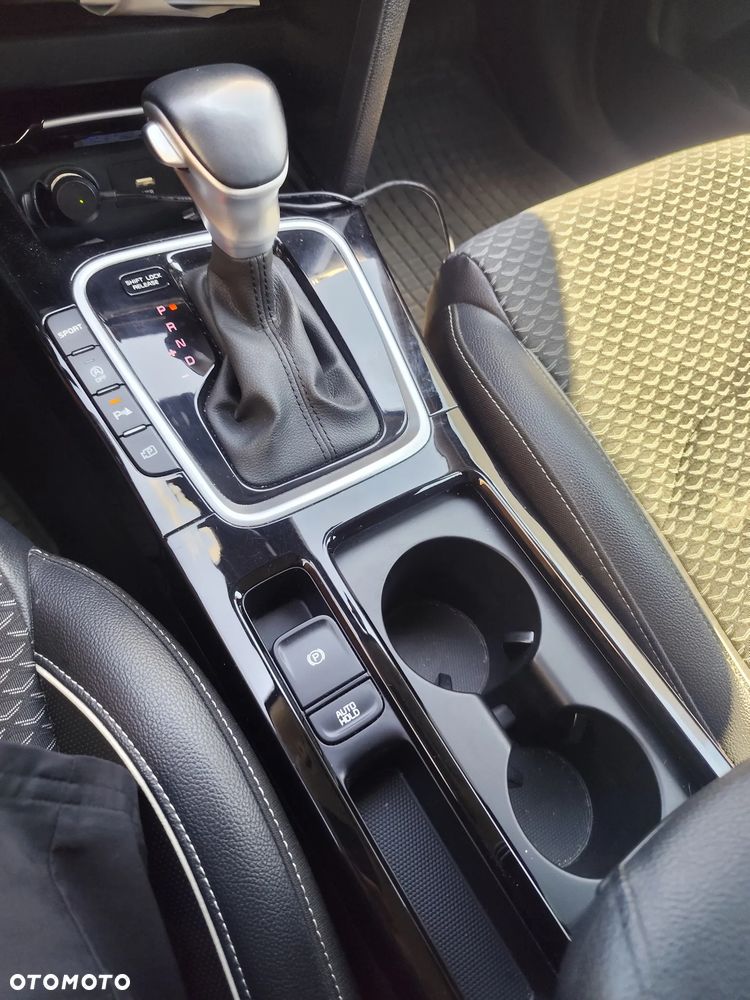 Kia XCeed 1.5 T-GDI M DCT - 19