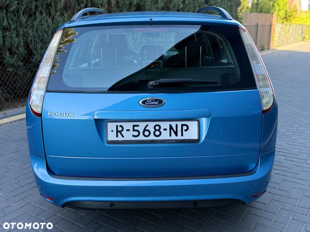 Ford Focus - 10