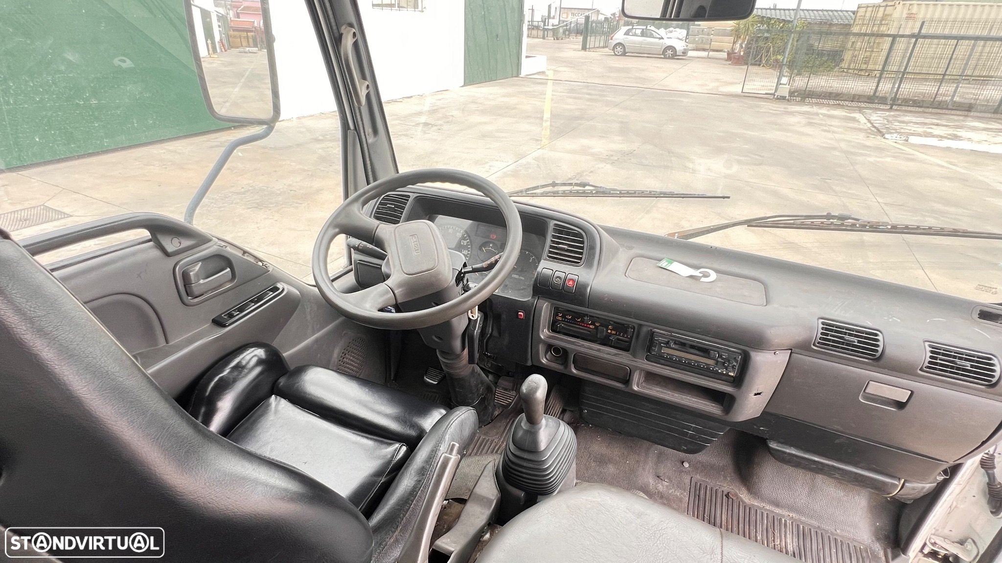 Isuzu NKR 55 LL5 D 7 lugares 2.8 d - 13