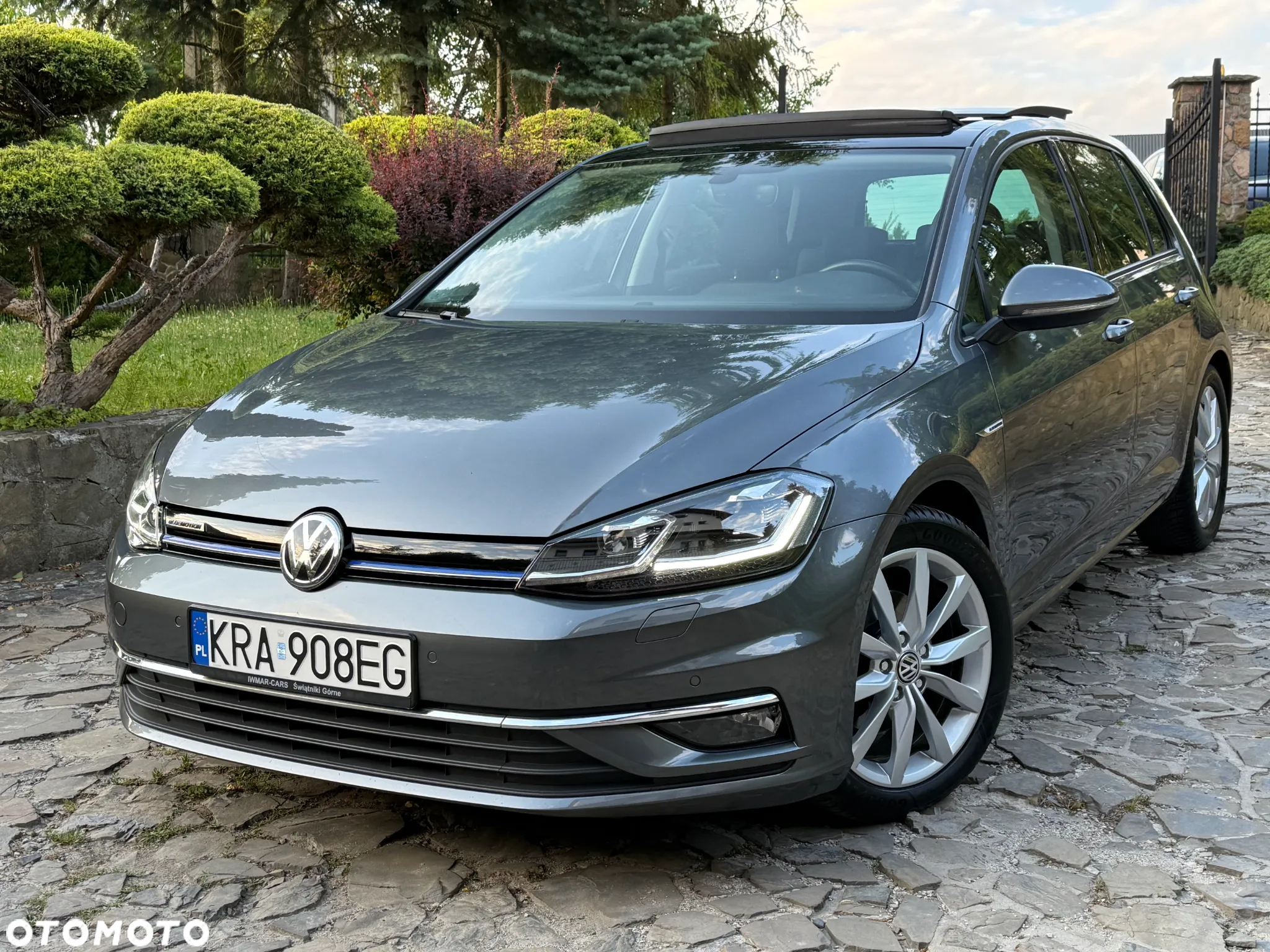 Volkswagen Golf 1.5 TSI BlueMotion ACT Highline - 10