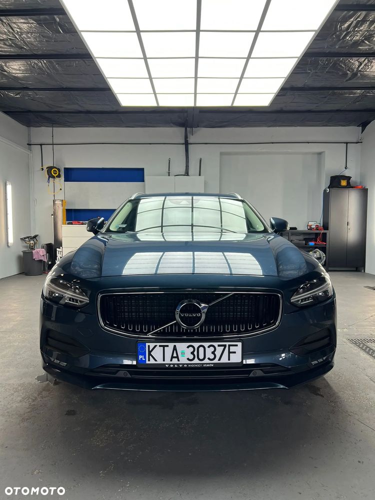 Volvo V90 D4 Momentum - 21