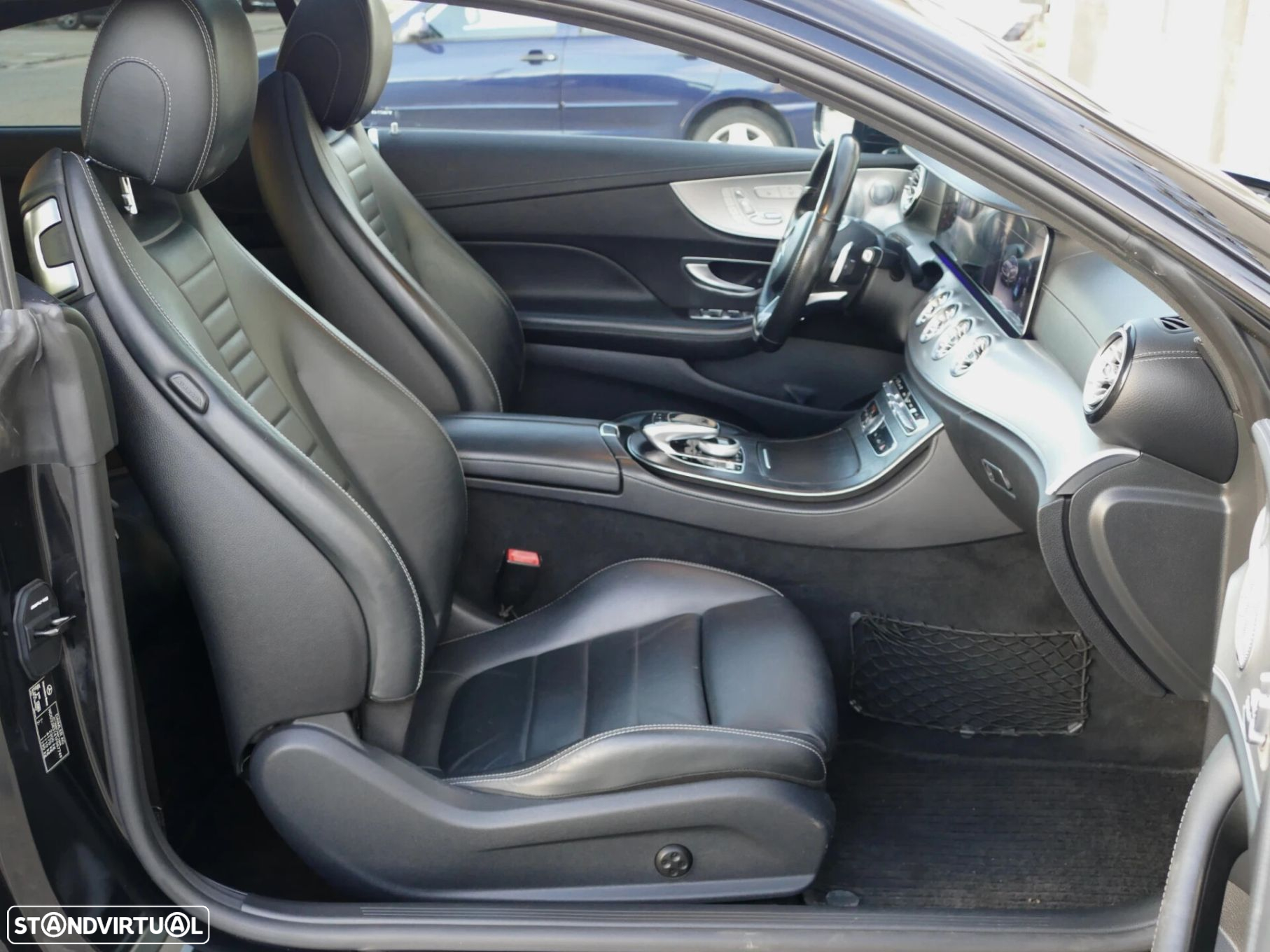 Mercedes-Benz E 220 d AMG Line - 29