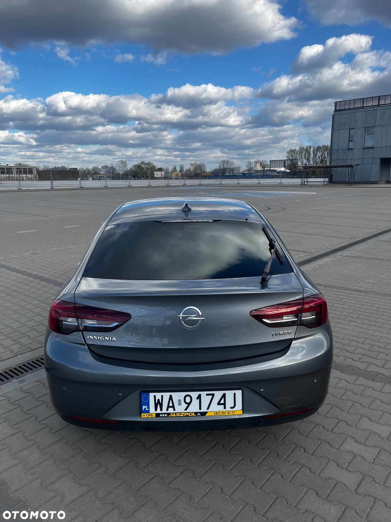 Opel Insignia 1.5 T Elite S&S - 11