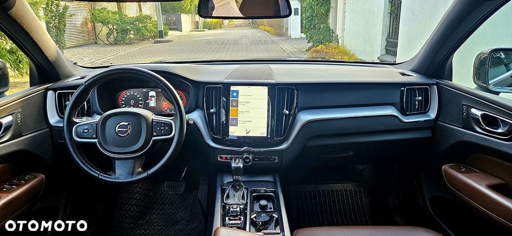 Volvo XC 60 D4 Momentum - 12