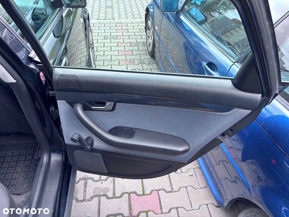 Audi A4 Avant - 9