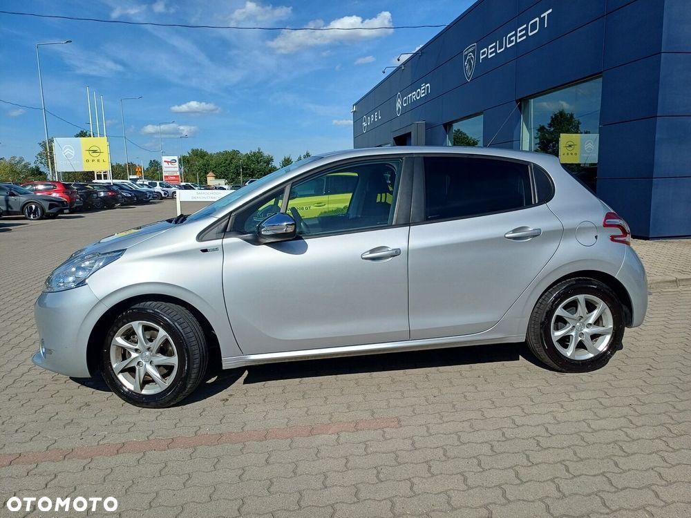 Peugeot 208 1.2 PureTech Style - 7