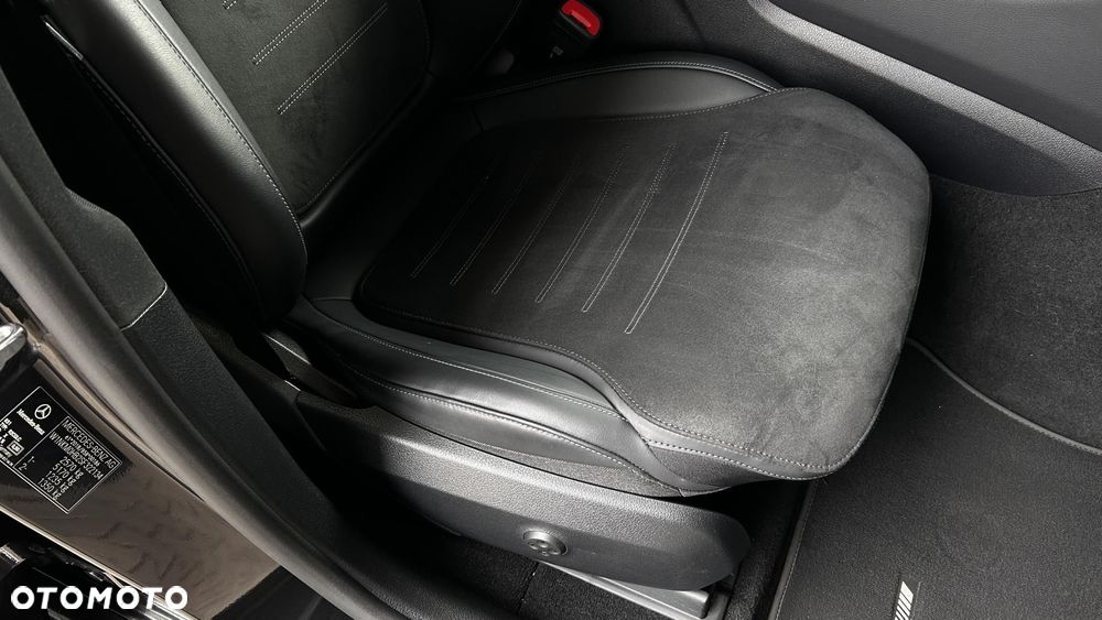 Mercedes-Benz GLC - 27