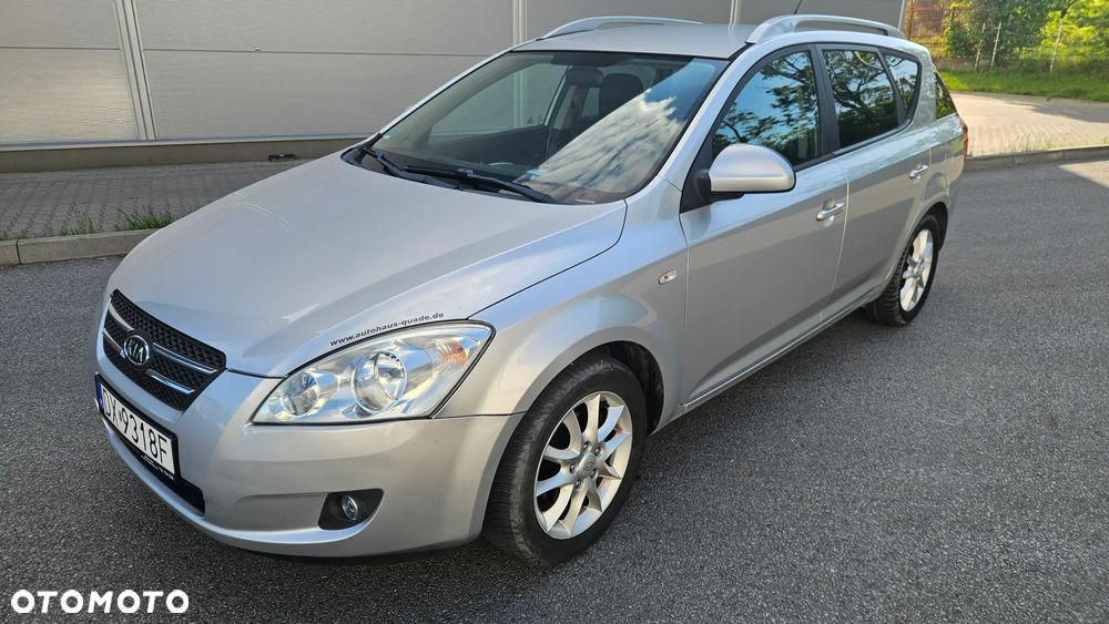 Kia Ceed - 27