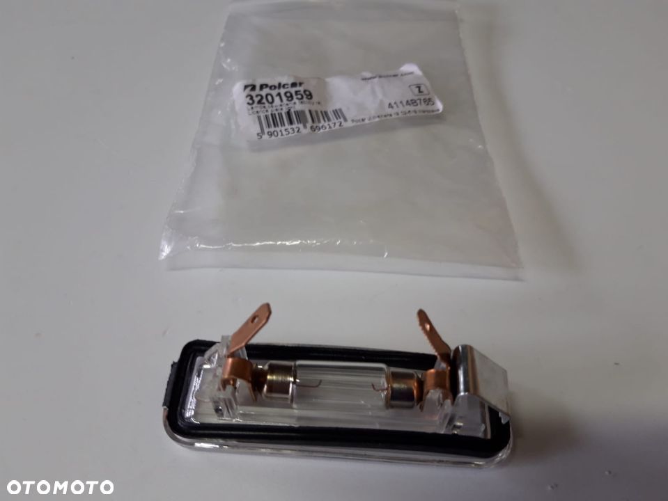 LAMPA OŚWIETLENIA  TABLICY REJSTRACYJNEJ lewa prawa strona  Ford Focus 98-2007 3201959, - 2
