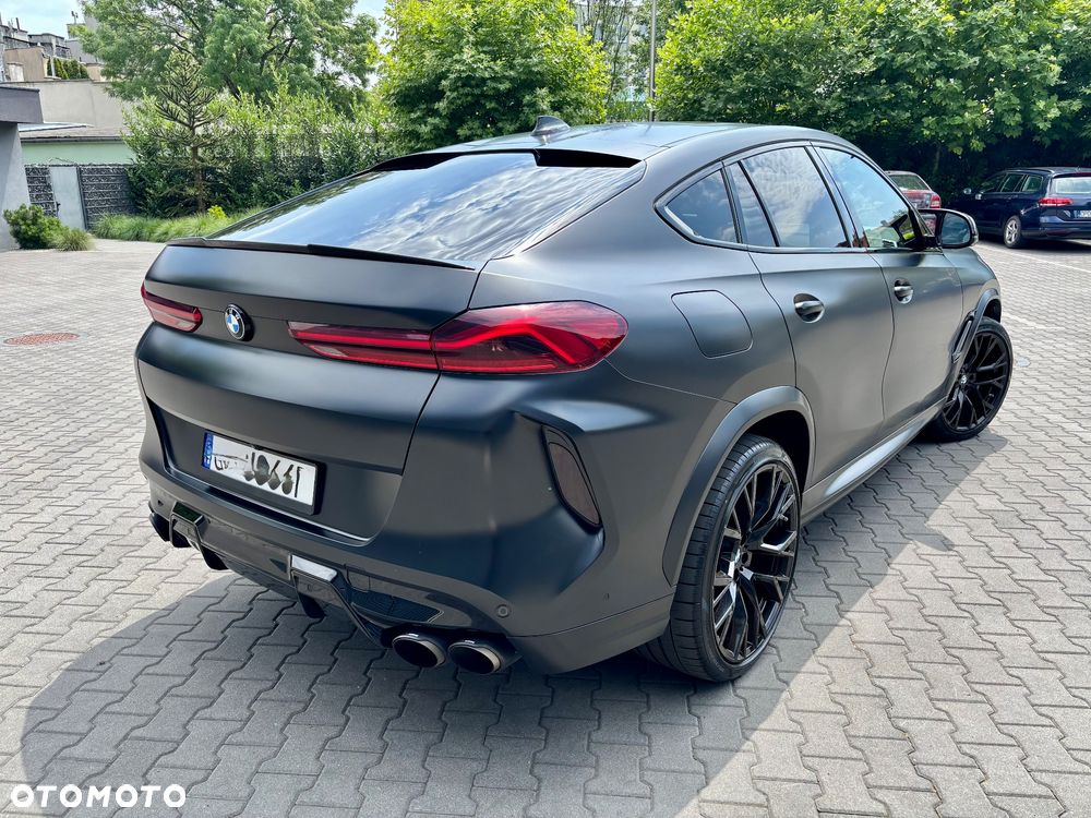 BMW X6M - 17