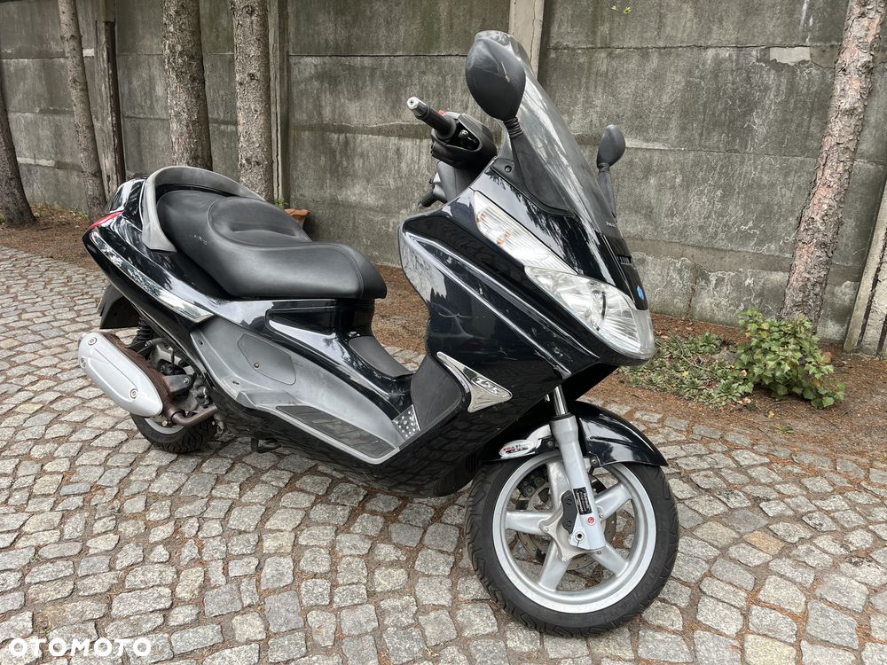 Piaggio X8 - 1