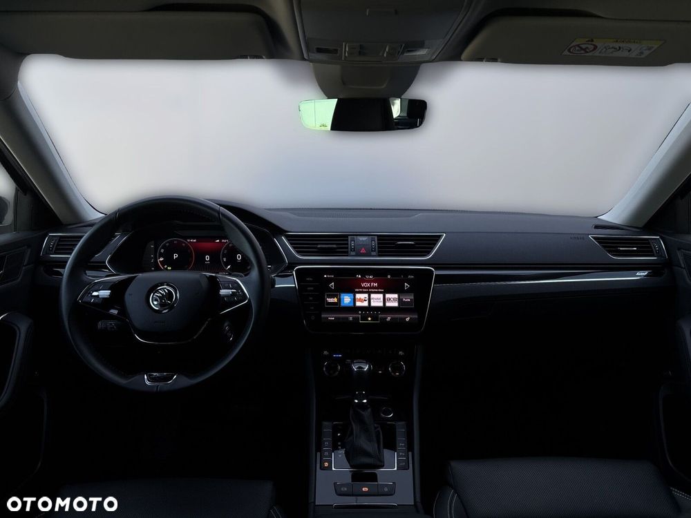 Skoda Superb 2.0 TDI SCR L&K DSG - 8