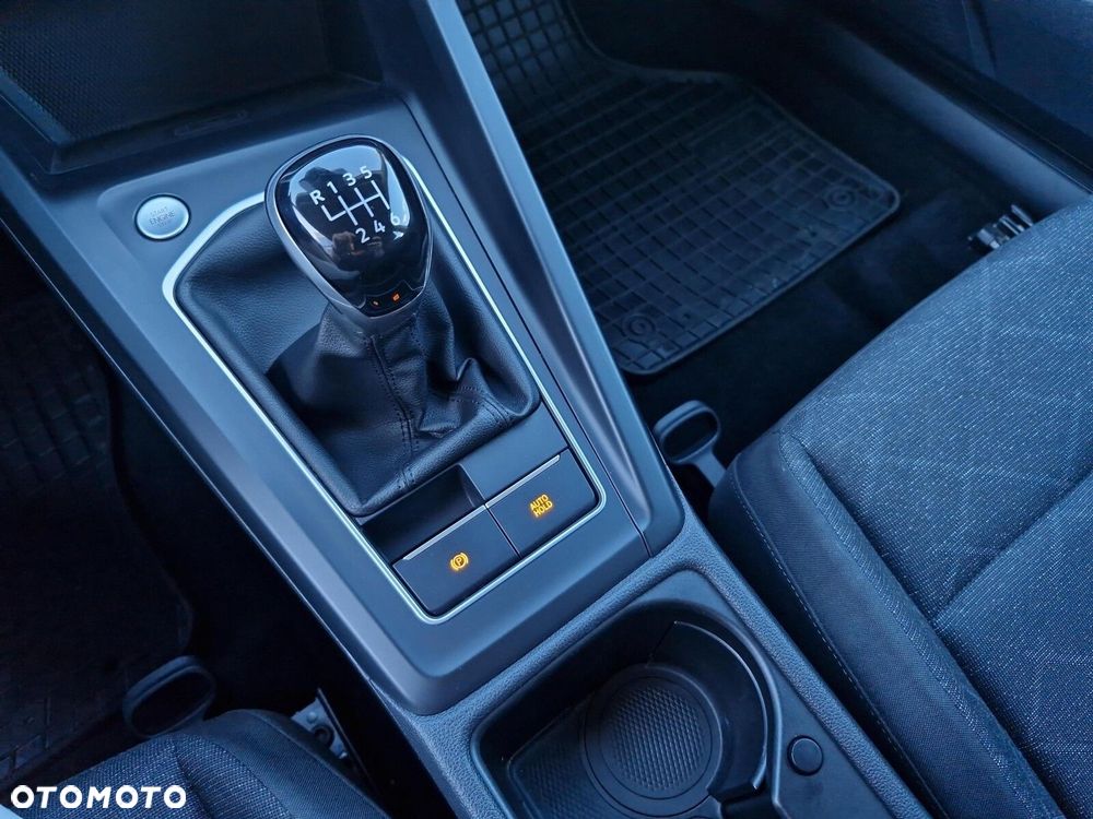 Volkswagen Golf - 15