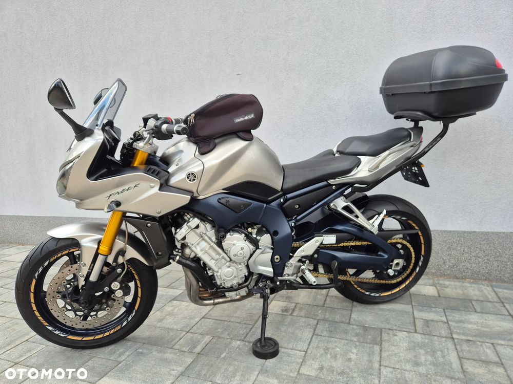 Yamaha FZ - 4
