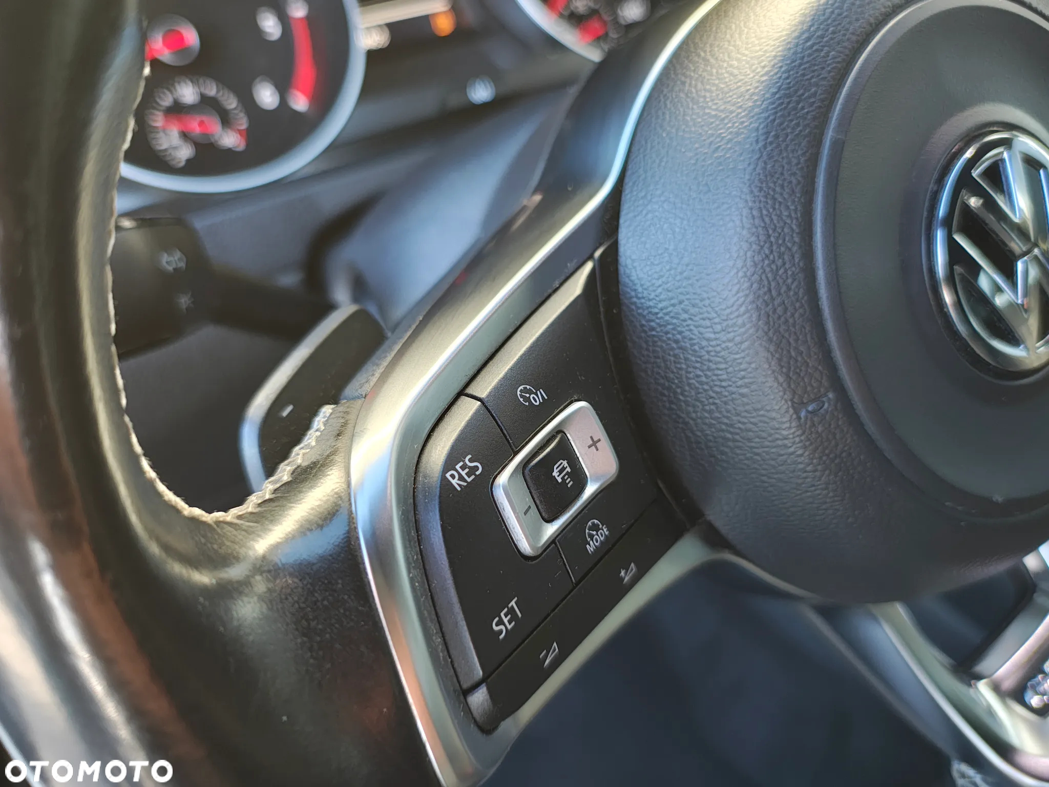 Volkswagen Golf GTD 2.0 TDI SCR DSG - 36