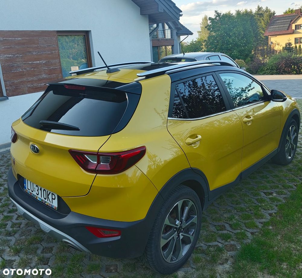 Kia Stonic 1.4 L - 6