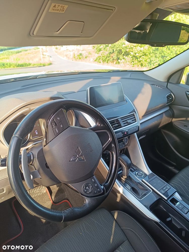 Mitsubishi Eclipse Cross 1.5 T Instyle CVT 4WD - 5