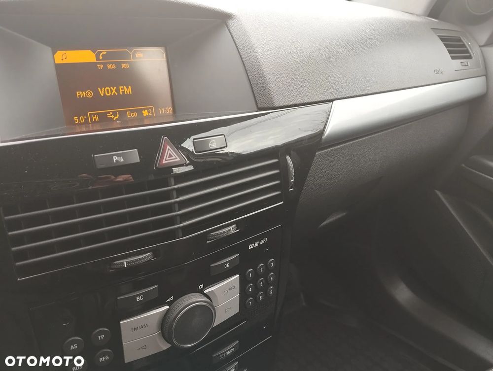 Opel Astra 1.7 CDTI ecoFLEX - 10