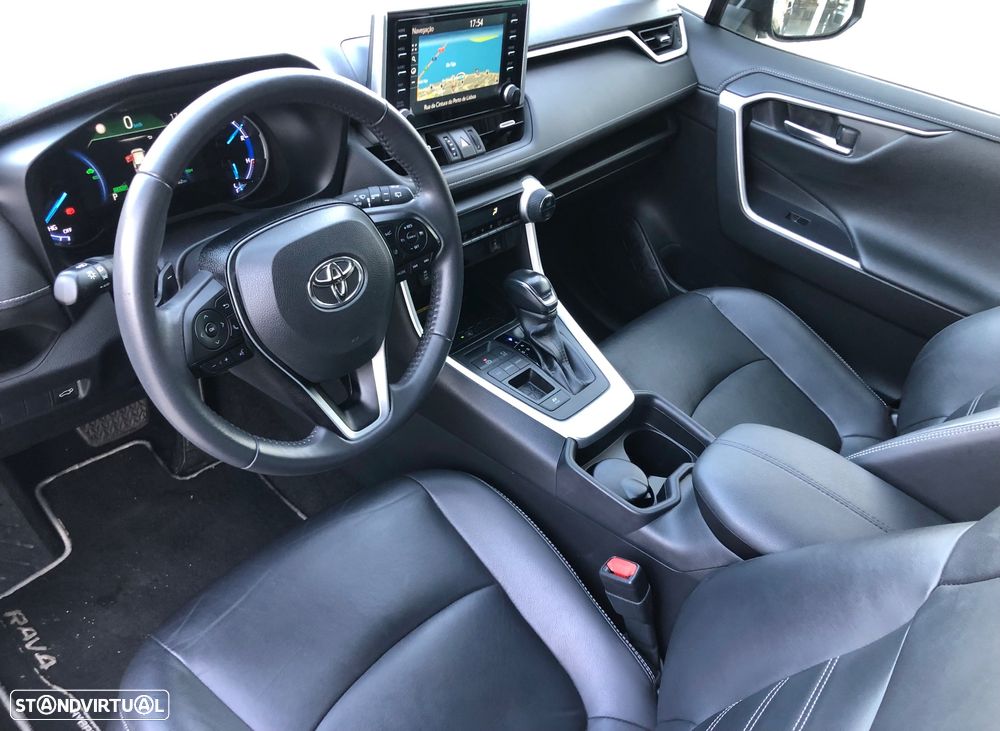 Toyota RAV4 2.5 HDF Exclusive P.Luxury - 26