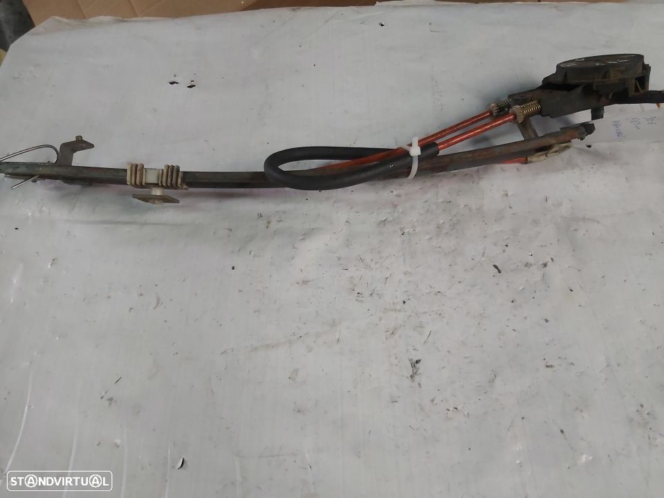 Elevador manual frente esquerdo Peugeot 106 - 1