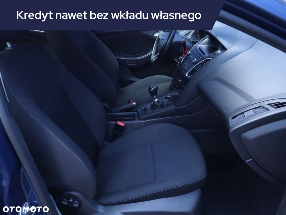 Ford Focus SW - 11