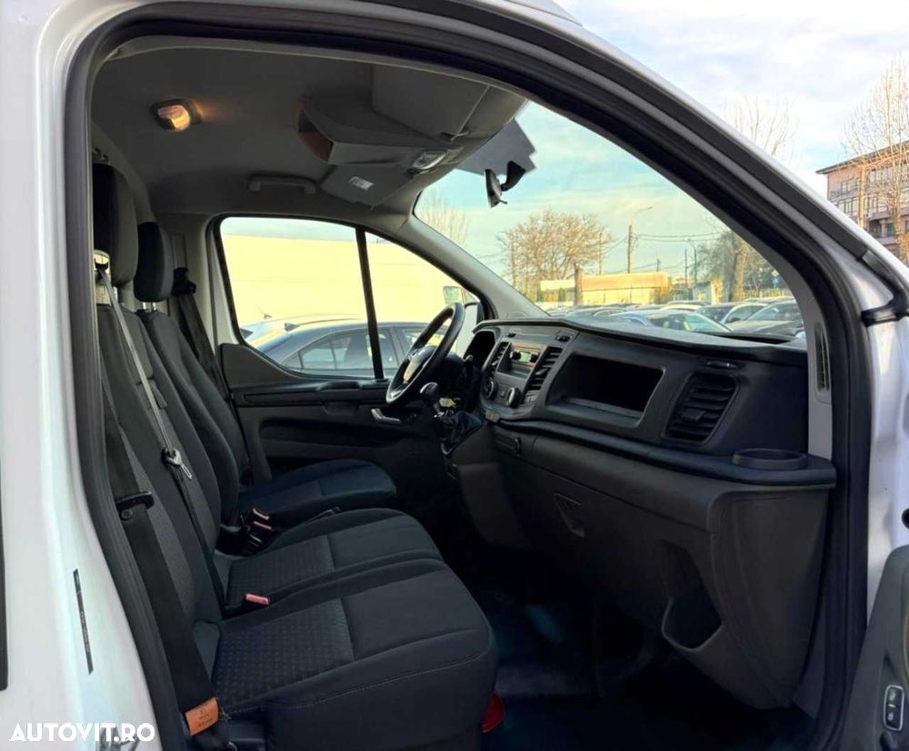 Ford TRANSIT CUSTOM L2H3 - 16