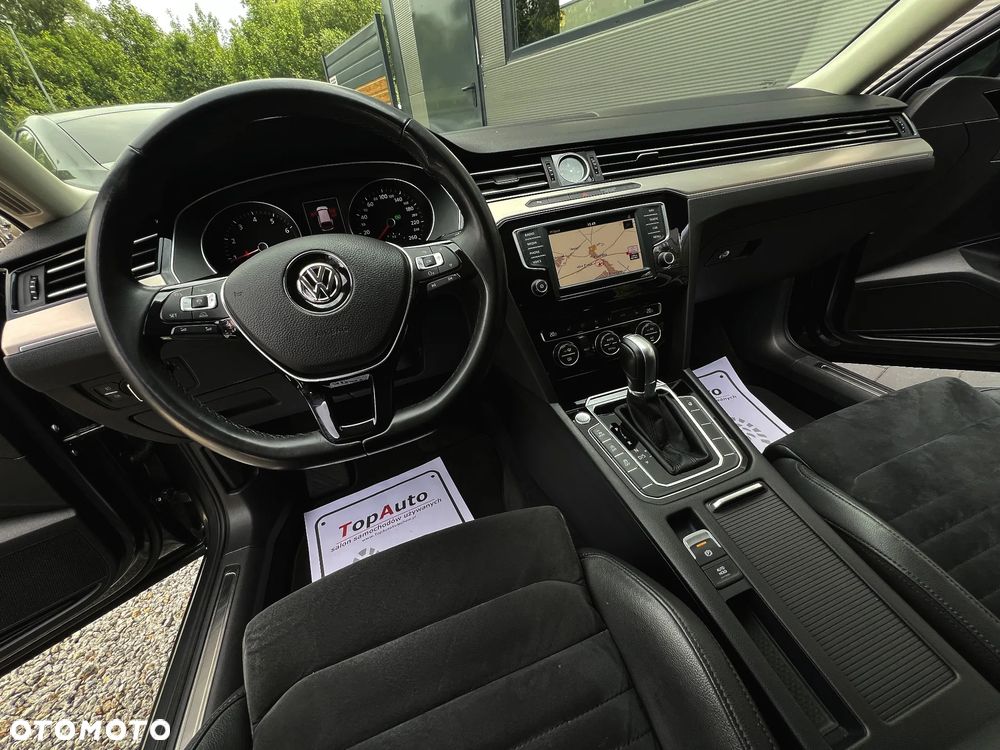 Volkswagen Passat - 31