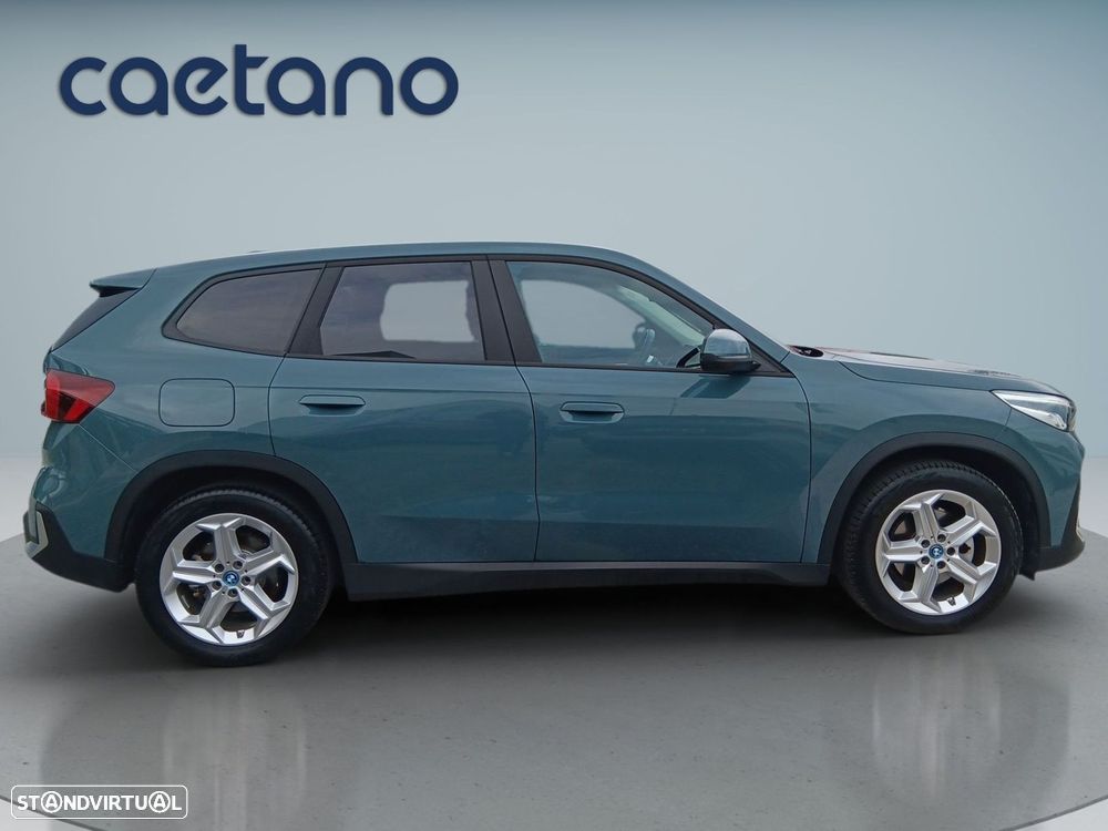 BMW iX1 eDrive20 - 9