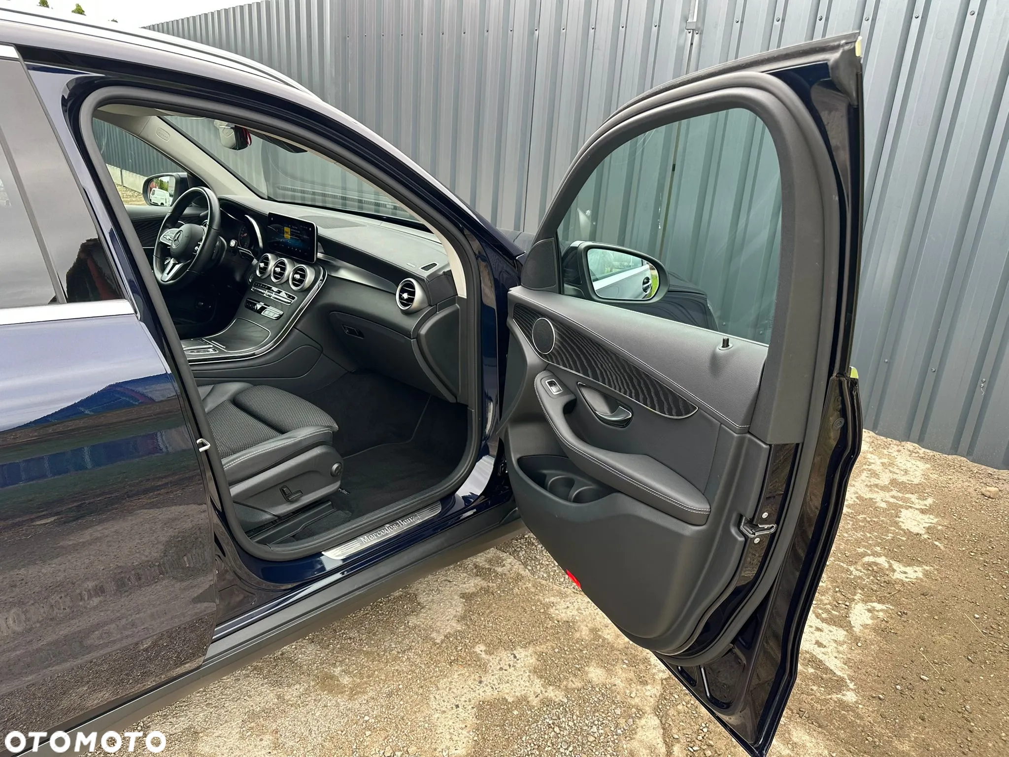 Mercedes-Benz GLC - 3