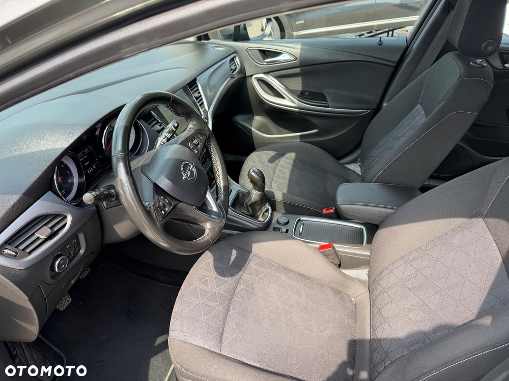 Opel Astra 1.4 Turbo Edition - 9