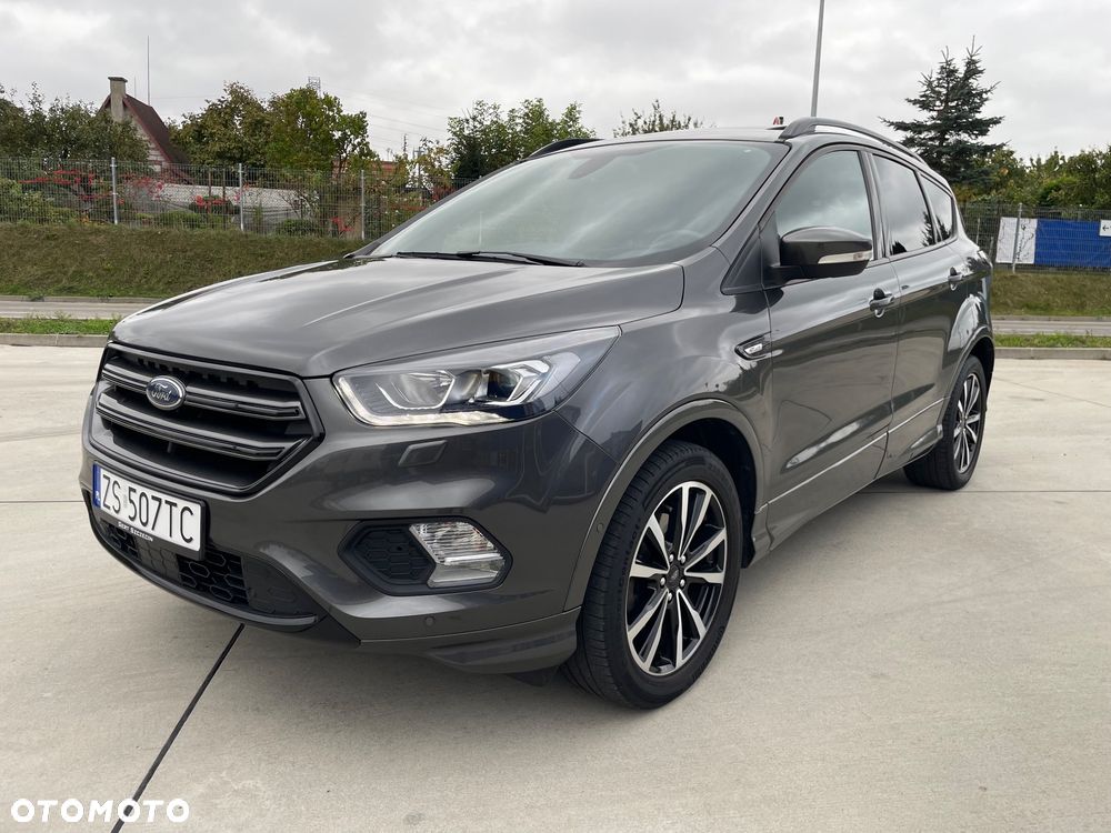 Ford Kuga 1.5 EcoBoost 2x4 ST-Line - 2
