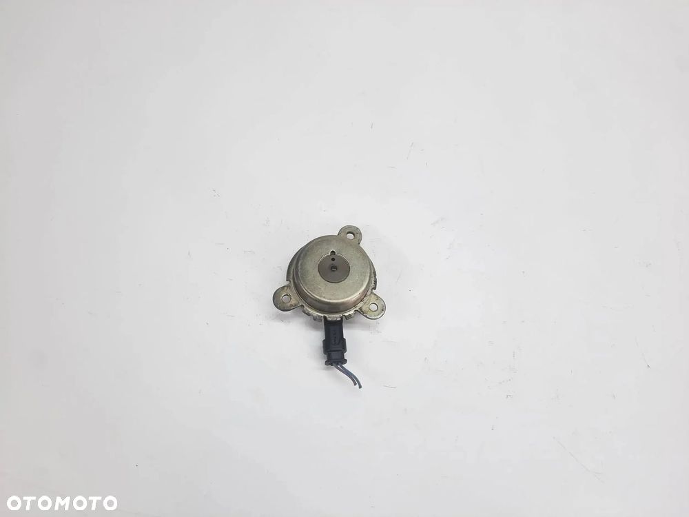 zawór elektromagnetyczny zamiany faz rozrządu Ford fiesta mk7 EcoBoost 1.0 - 4