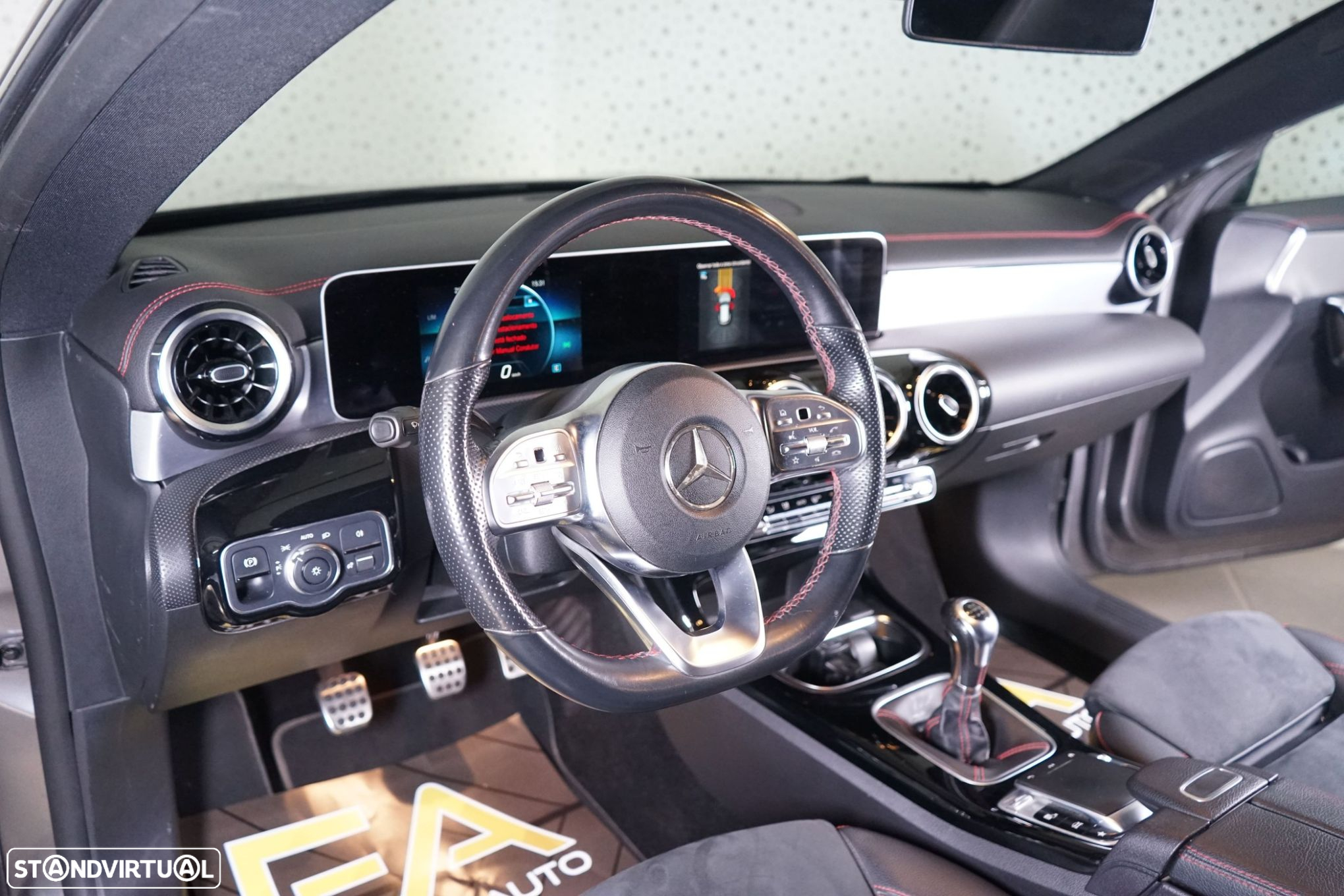 Mercedes-Benz CLA 180 d Shooting Brake AMG Line - 15