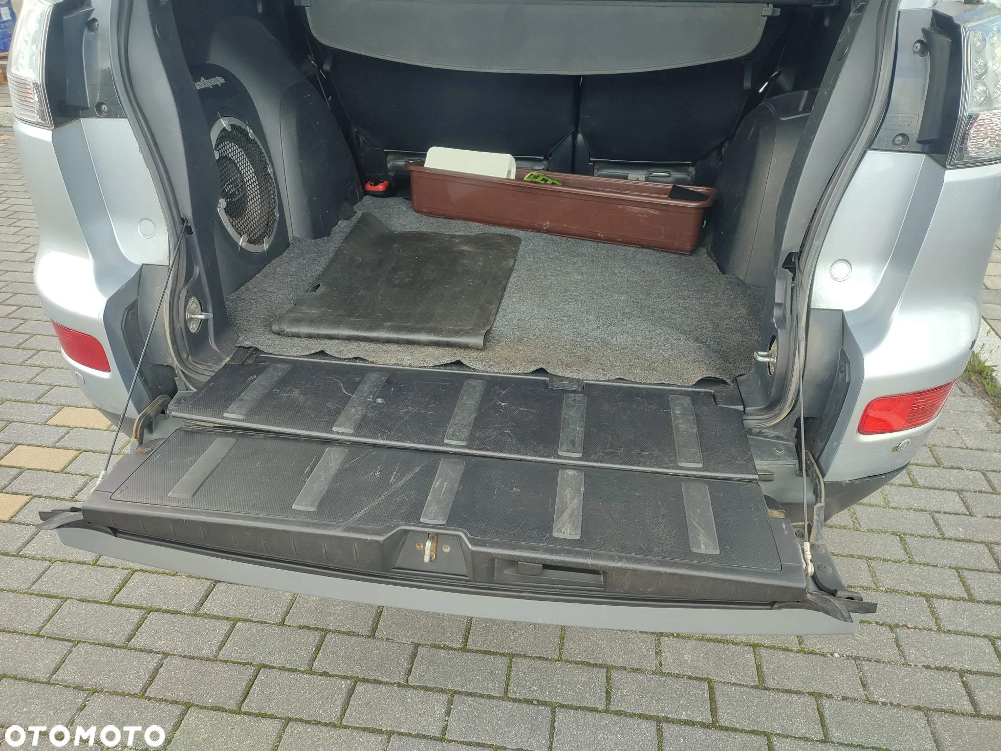 Mitsubishi Outlander - 16
