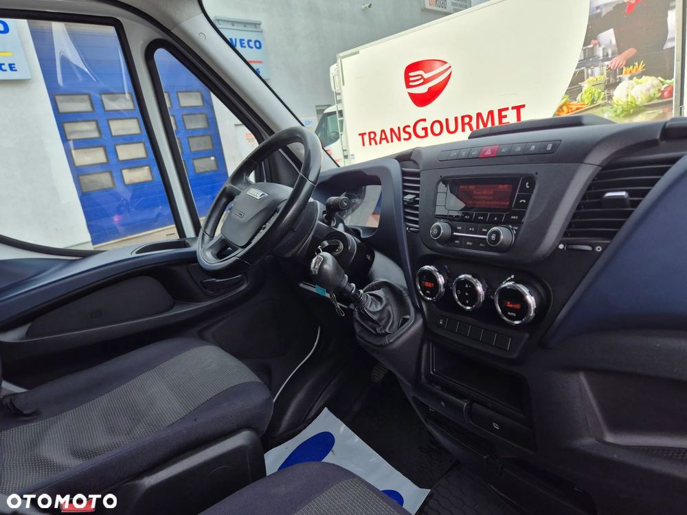 Iveco 35S18V (32742) - 12