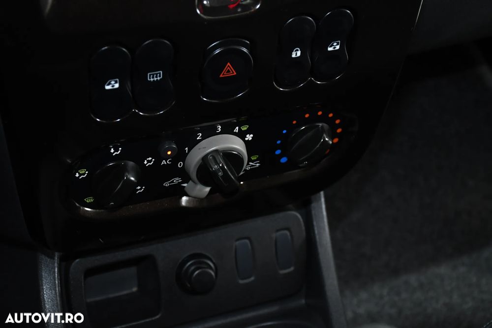 Dacia Duster dCi 110 FAP 4x2 Laureate - 15