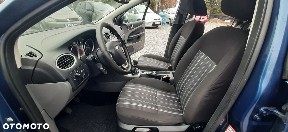 Ford Focus - 27